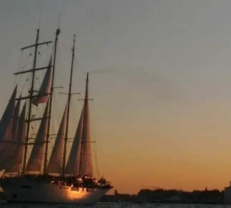 La Casa Ai Frari - Su Tre Livelli - Centro 公寓 *