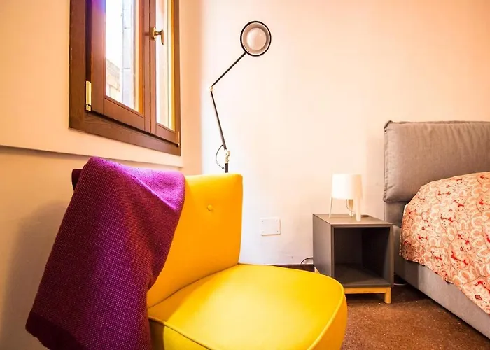 Appartement La Casa Ai Frari - Su Tre Livelli - Centro *